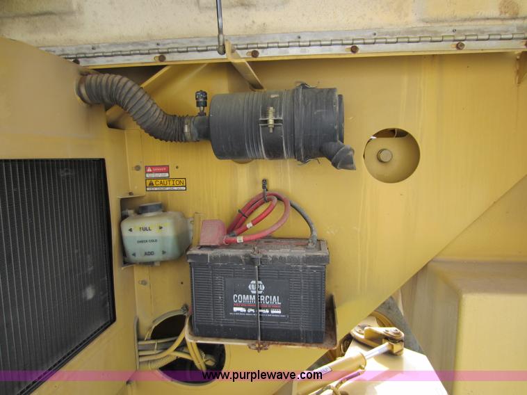 image for item A5628 1998 Grove MZ46CXT boom lift