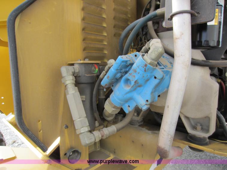 image for item A5628 1998 Grove MZ46CXT boom lift