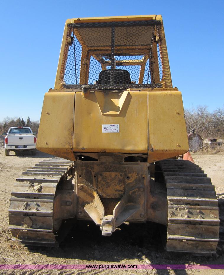 image for item A5630 1988 John Deere 750B dozer