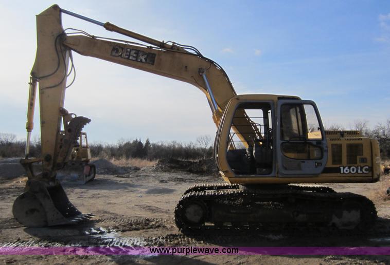 image for item A5635 1998 John Deere 160LC excavator