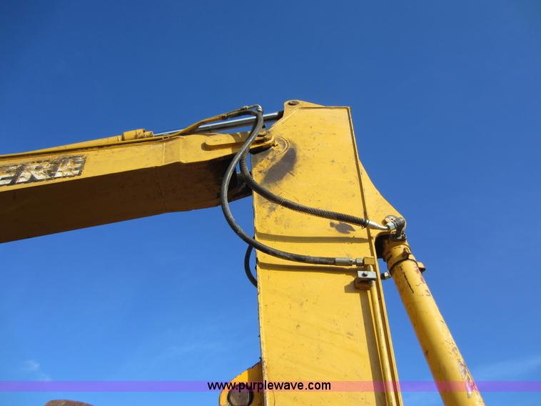 image for item A5635 1998 John Deere 160LC excavator