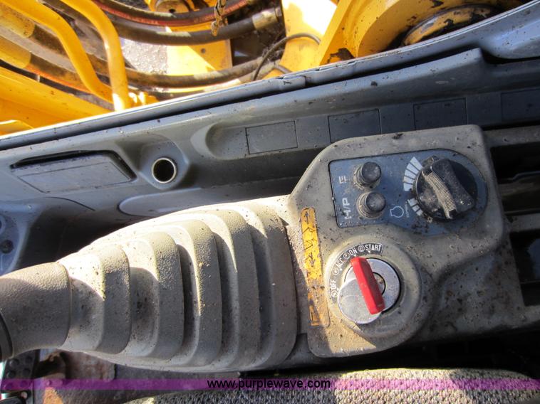 image for item A5635 1998 John Deere 160LC excavator