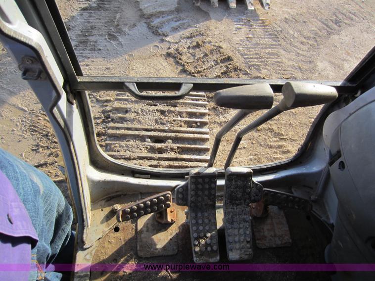 image for item A5635 1998 John Deere 160LC excavator