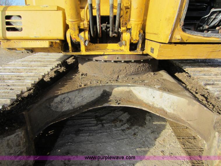 image for item A5635 1998 John Deere 160LC excavator