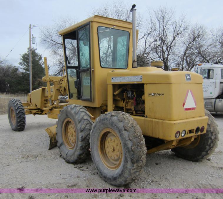 image for item A5636 1980 John Deere 570A motor grader