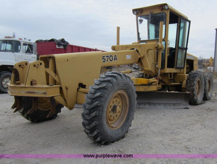 image for item A5636 1980 John Deere 570A motor grader