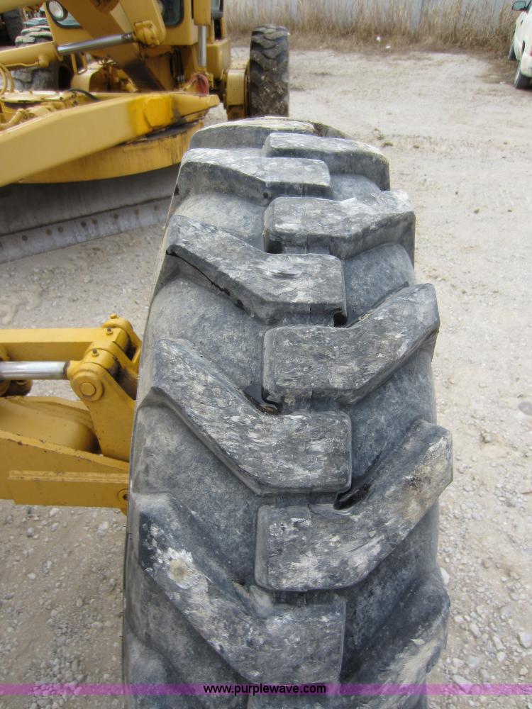 image for item A5636 1980 John Deere 570A motor grader