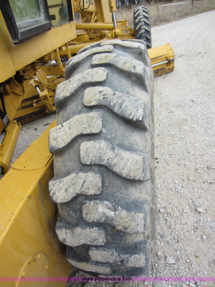 image for item A5636 1980 John Deere 570A motor grader