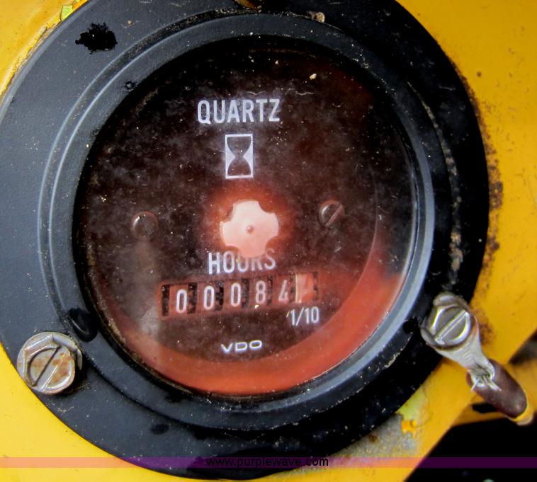 image for item A5636 1980 John Deere 570A motor grader