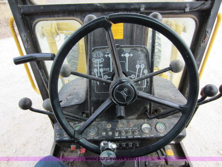 image for item A5636 1980 John Deere 570A motor grader