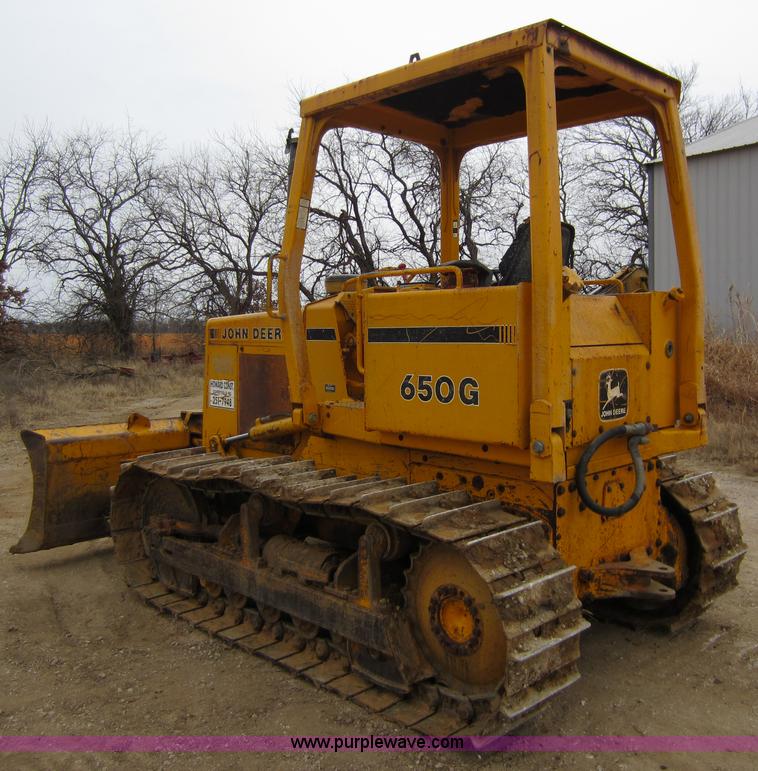 image for item A5637 1990 John Deere 650G dozer
