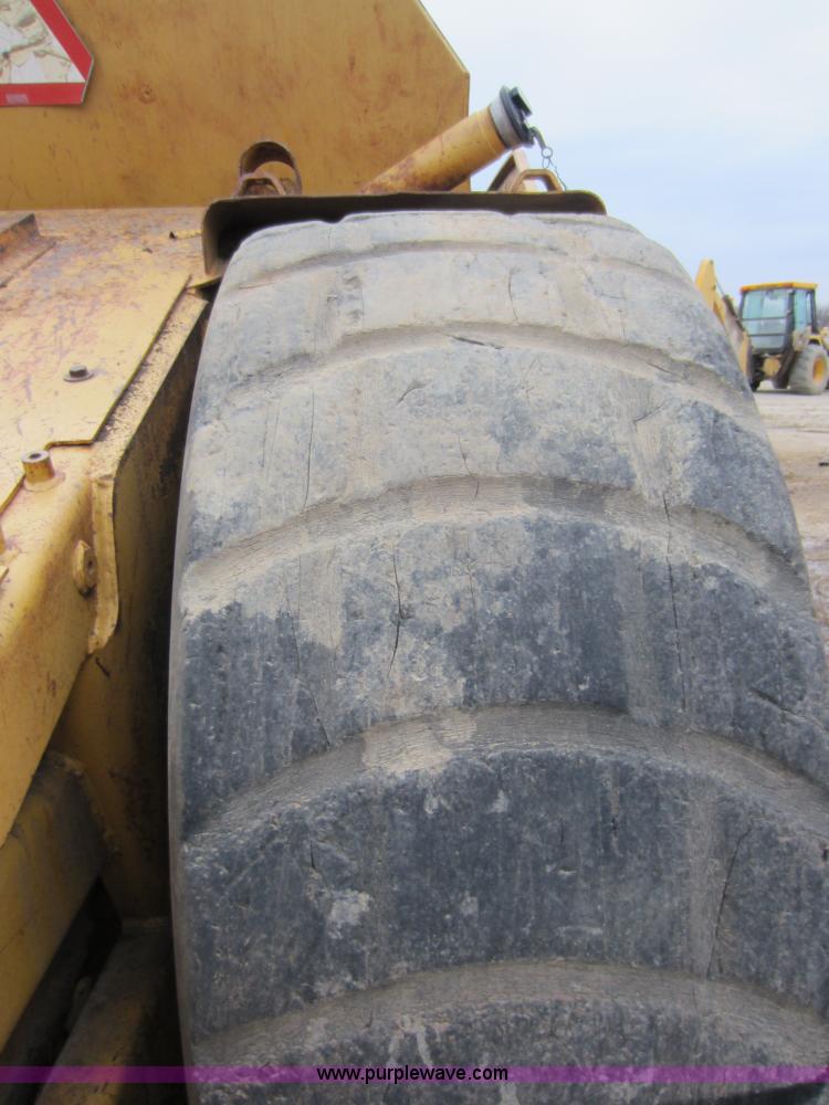 image for item A5638 1976 Caterpillar 613B elevating scraper