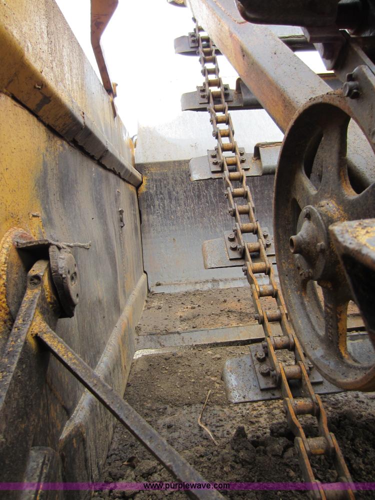 image for item A5638 1976 Caterpillar 613B elevating scraper