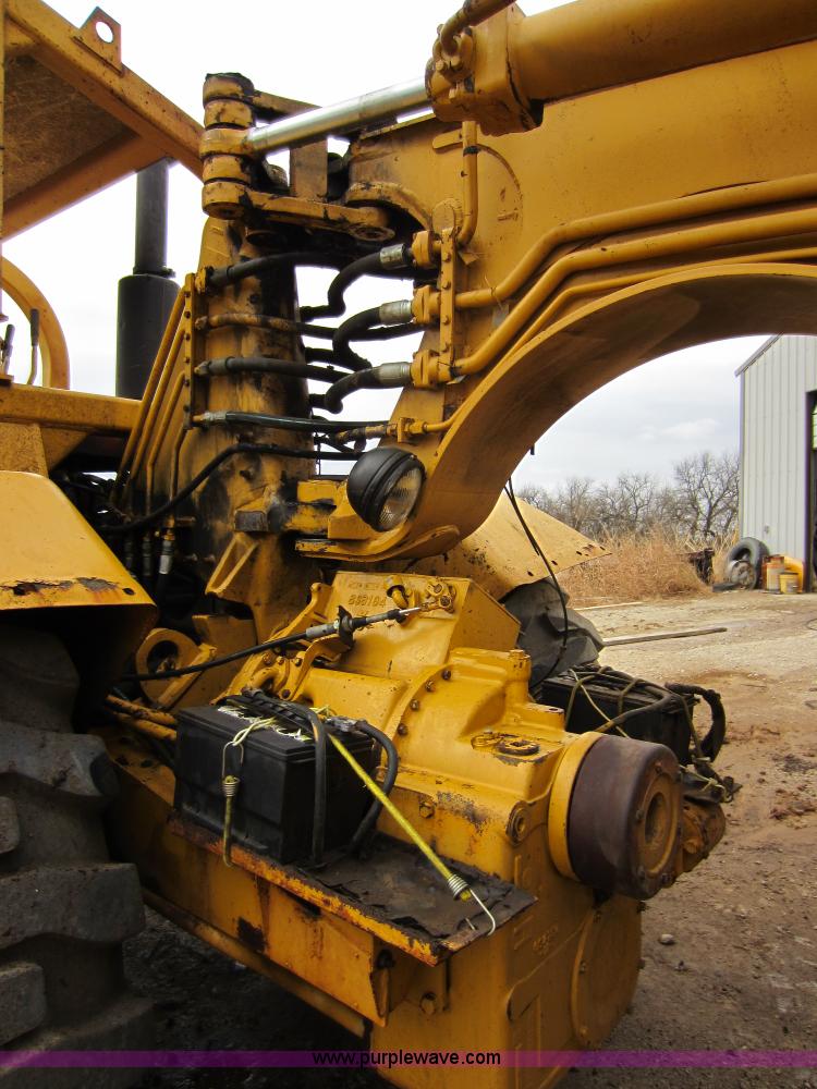 image for item A5638 1976 Caterpillar 613B elevating scraper