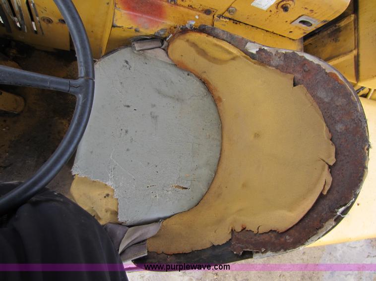 image for item A5638 1976 Caterpillar 613B elevating scraper