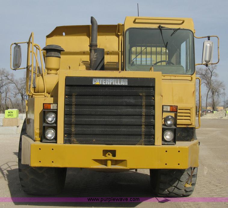 image for item A6043 1989 Caterpillar D30D articulated haul truck