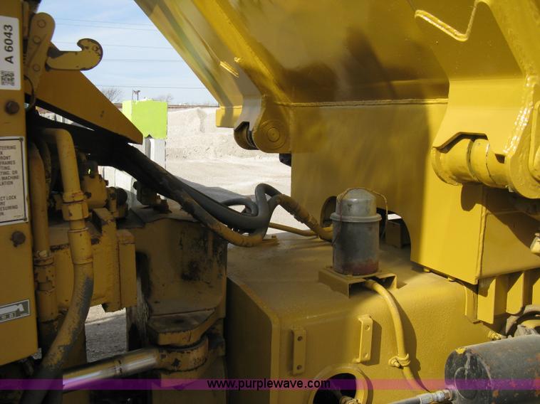 image for item A6043 1989 Caterpillar D30D articulated haul truck