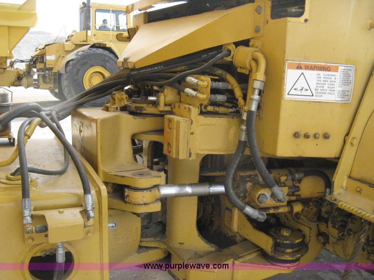 image for item A6043 1989 Caterpillar D30D articulated haul truck