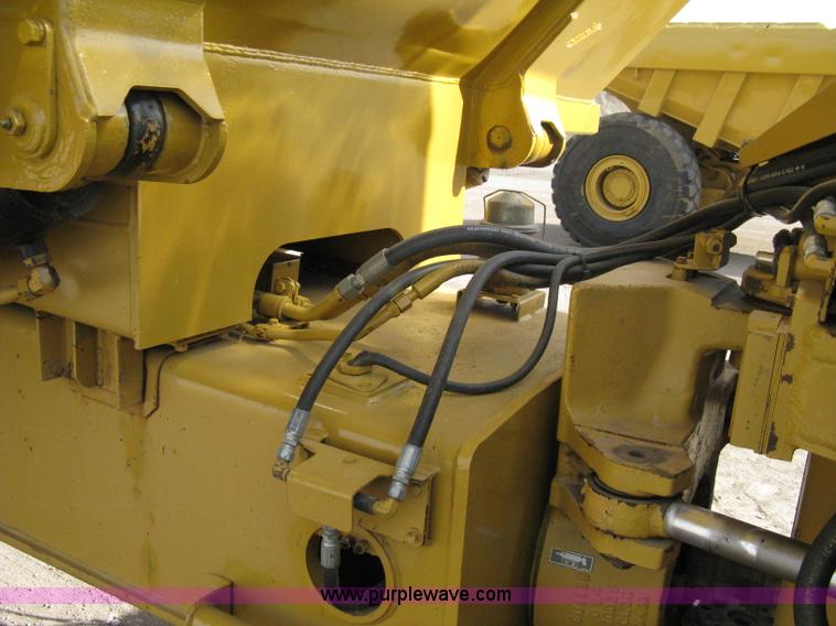 image for item A6043 1989 Caterpillar D30D articulated haul truck