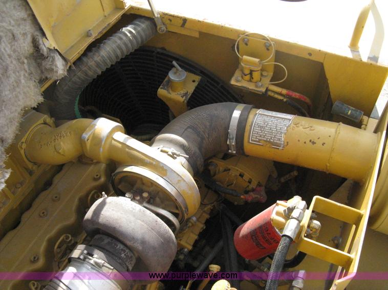 image for item A6043 1989 Caterpillar D30D articulated haul truck