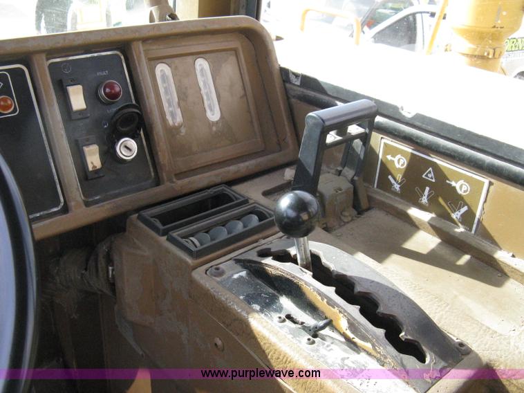 image for item A6043 1989 Caterpillar D30D articulated haul truck