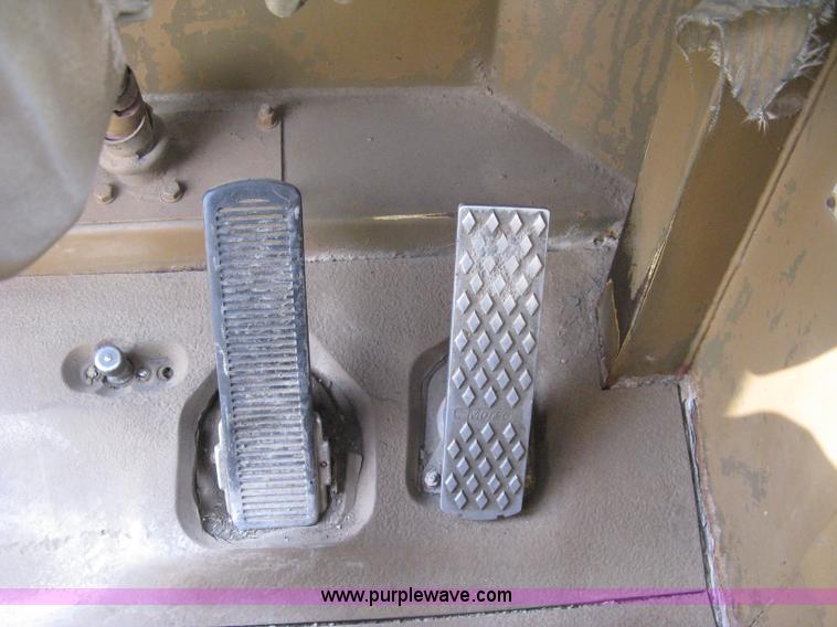 image for item A6043 1989 Caterpillar D30D articulated haul truck