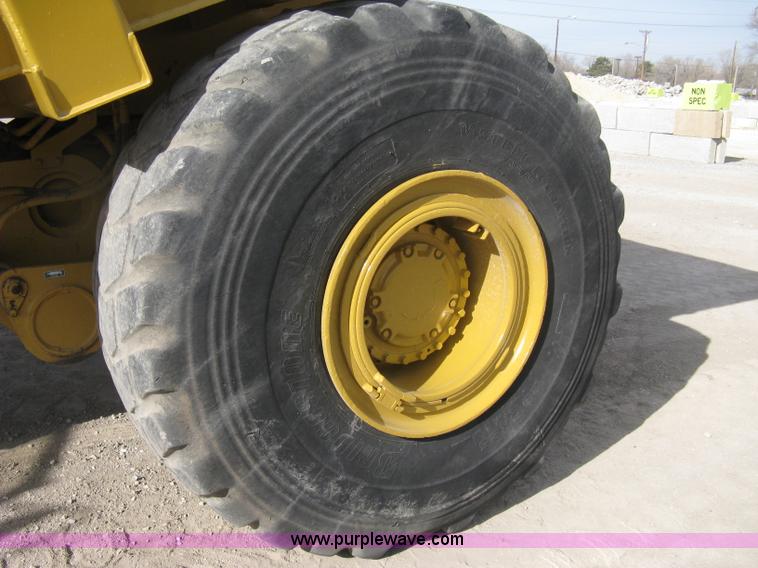 image for item A6043 1989 Caterpillar D30D articulated haul truck