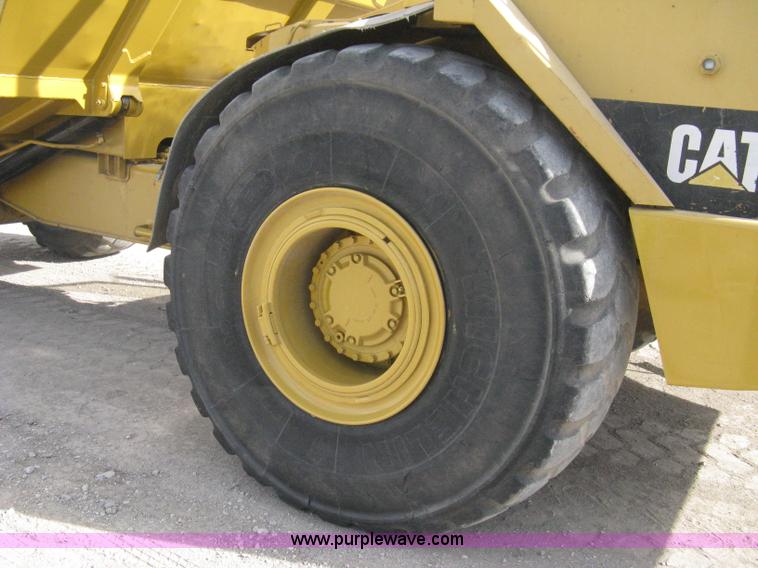 image for item A6043 1989 Caterpillar D30D articulated haul truck