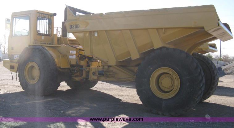 image for item A6044 1989 Caterpillar D30D articulated haul truck