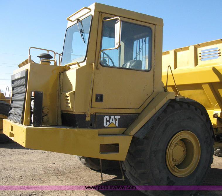 image for item A6044 1989 Caterpillar D30D articulated haul truck