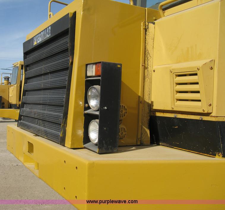 image for item A6044 1989 Caterpillar D30D articulated haul truck