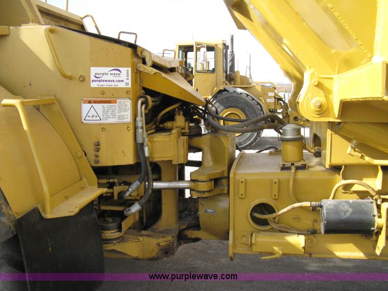 image for item A6044 1989 Caterpillar D30D articulated haul truck