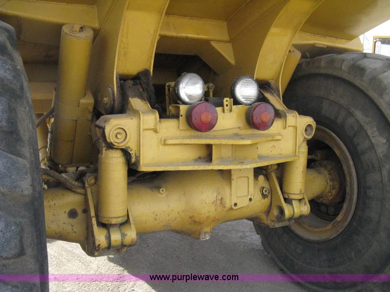 image for item A6044 1989 Caterpillar D30D articulated haul truck