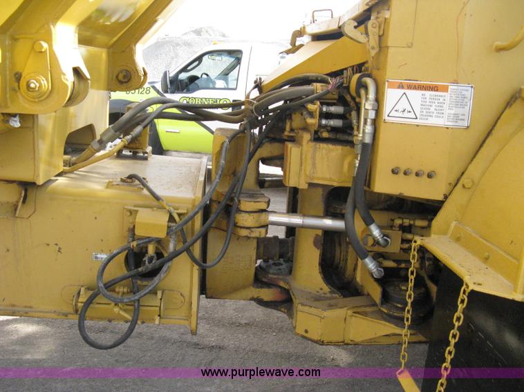 image for item A6044 1989 Caterpillar D30D articulated haul truck
