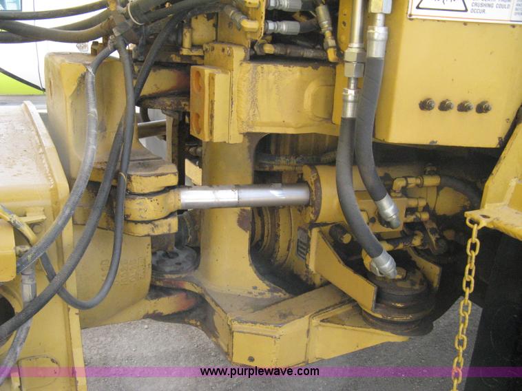 image for item A6044 1989 Caterpillar D30D articulated haul truck