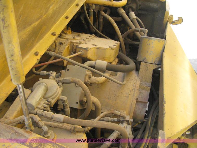 image for item A6044 1989 Caterpillar D30D articulated haul truck