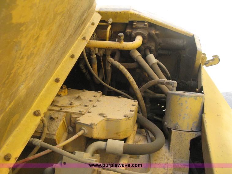 image for item A6044 1989 Caterpillar D30D articulated haul truck