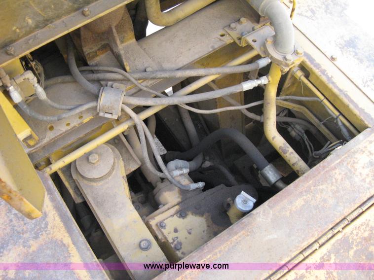 image for item A6044 1989 Caterpillar D30D articulated haul truck