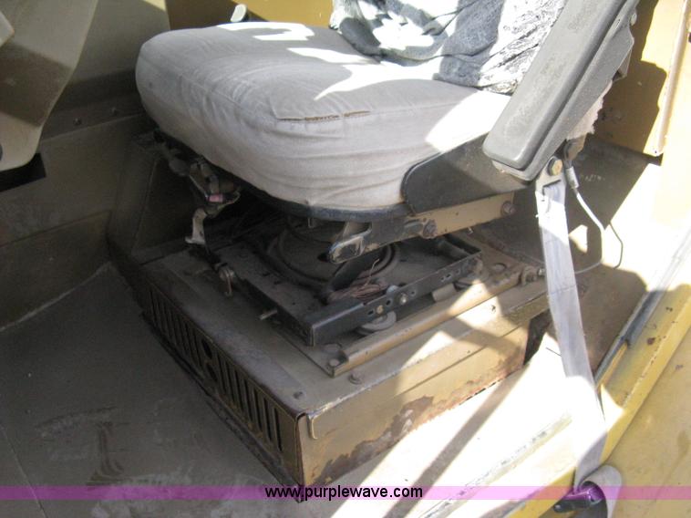 image for item A6044 1989 Caterpillar D30D articulated haul truck