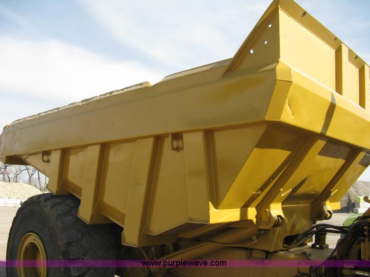 image for item A6044 1989 Caterpillar D30D articulated haul truck