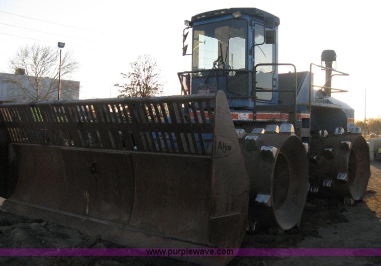 image for item A6051 2001 Al-jon Impact 81K landfill compactor
