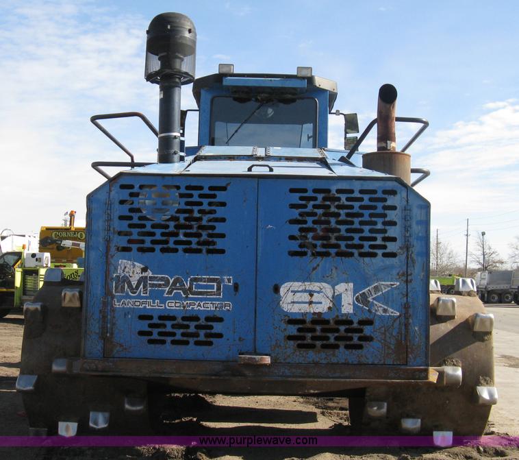 image for item A6051 2001 Al-jon Impact 81K landfill compactor