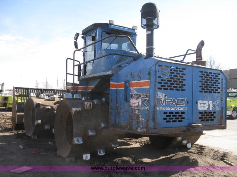 image for item A6051 2001 Al-jon Impact 81K landfill compactor