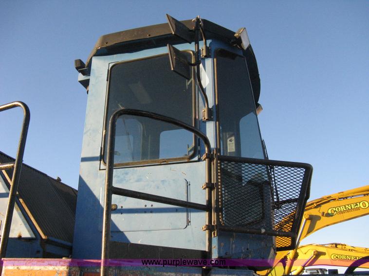 image for item A6051 2001 Al-jon Impact 81K landfill compactor