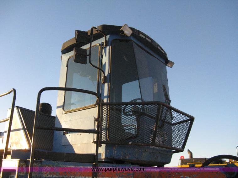 image for item A6051 2001 Al-jon Impact 81K landfill compactor