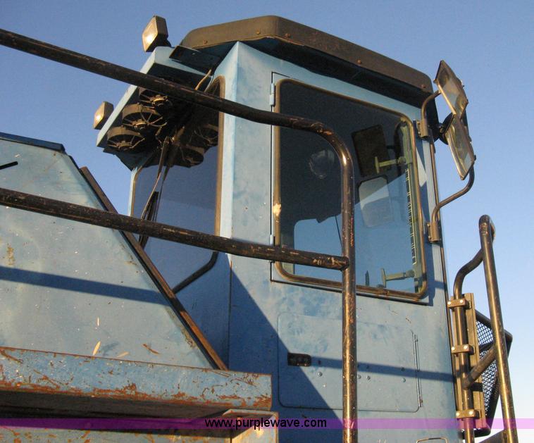 image for item A6051 2001 Al-jon Impact 81K landfill compactor