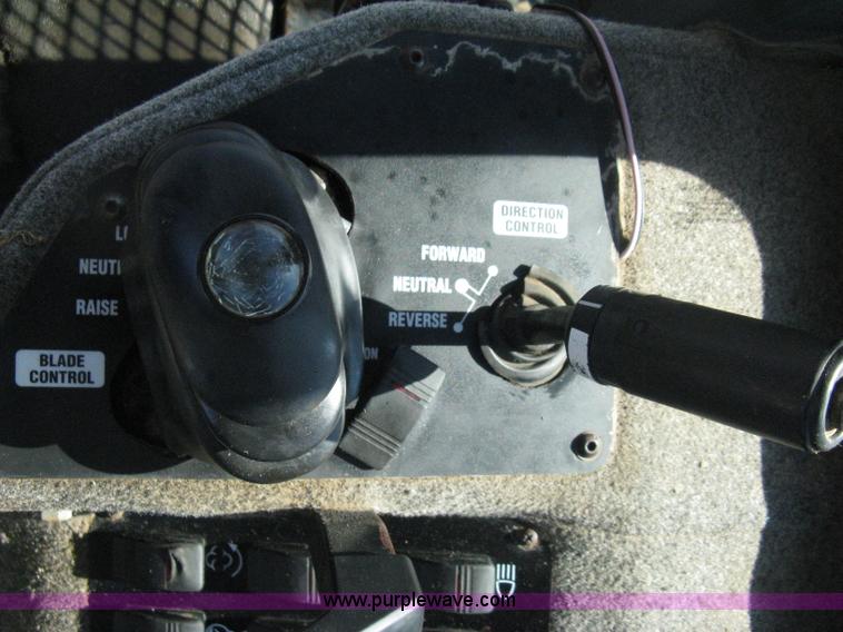 image for item A6051 2001 Al-jon Impact 81K landfill compactor