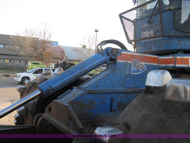 image for item A6051 2001 Al-jon Impact 81K landfill compactor