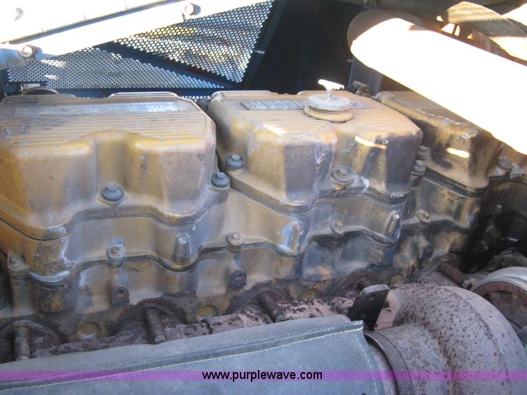 image for item A6051 2001 Al-jon Impact 81K landfill compactor