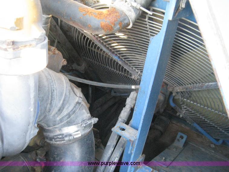 image for item A6051 2001 Al-jon Impact 81K landfill compactor